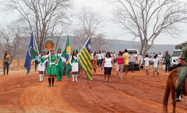 Colégio São José participa do tradicional desfile cívico em Corrente