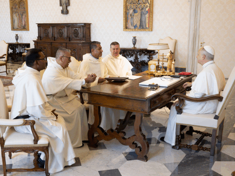 Apresentação ao Papa Leão XIV – Campanha Redentora 2025-2026